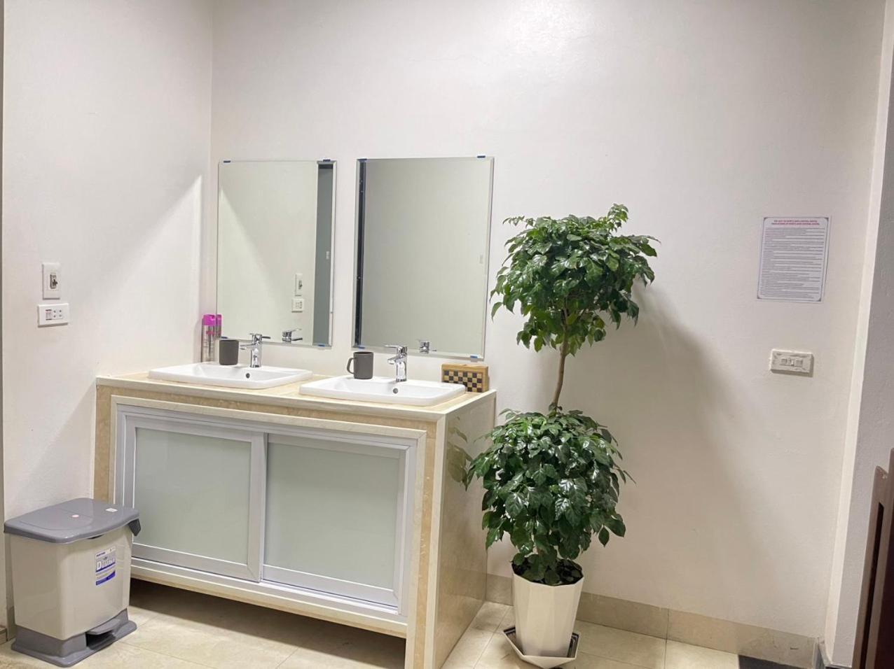 Nhat Sapa Hostel Εξωτερικό φωτογραφία